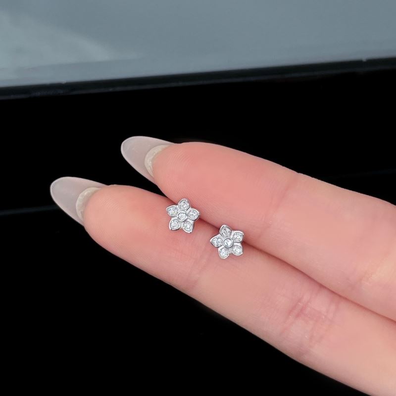CHAUMET